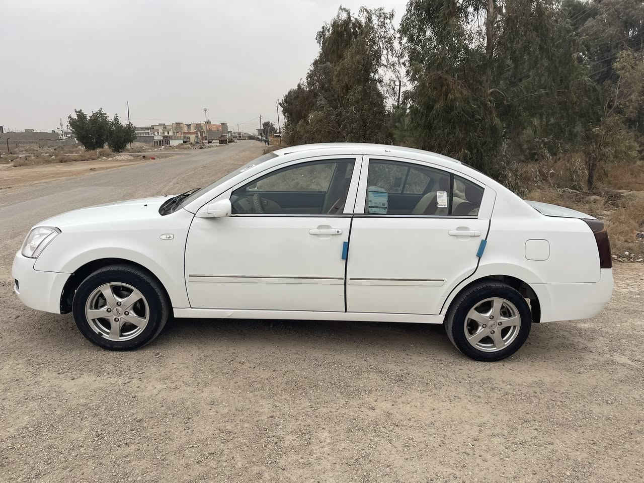 السلام عليكم شيري A5 2010 رقم أنبار دولي بسمي هزه جديد سنويه إلى ٢٠٣٠ السياره بيه قطعه وحده صبغ فقط الباقي مكفول محرك ١٨٠٠ اهاين يعني يجي حديد مو فافون تنسى الحماوه وصرف البانزين اقتصاديه بشكل  لبيع بسعر ٤٣ وبيه مجال مكانه الرمادي الاستفسار الاتصال بل رقم ***********
