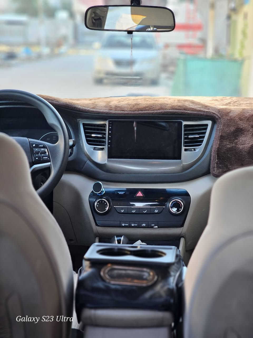 للبيع او المراوس حسب القناعه توسان 2017 وارد امريكي  ماشيه 80الف ميل ضرر قطعتين باب الخلفي للسايق وربع من باب السايقمكان السياره ديالى بعقوبه 
السعر (150)وبيها مجال بسيط 
للاستفسار اتصل على الرقم (***********)(***********)
