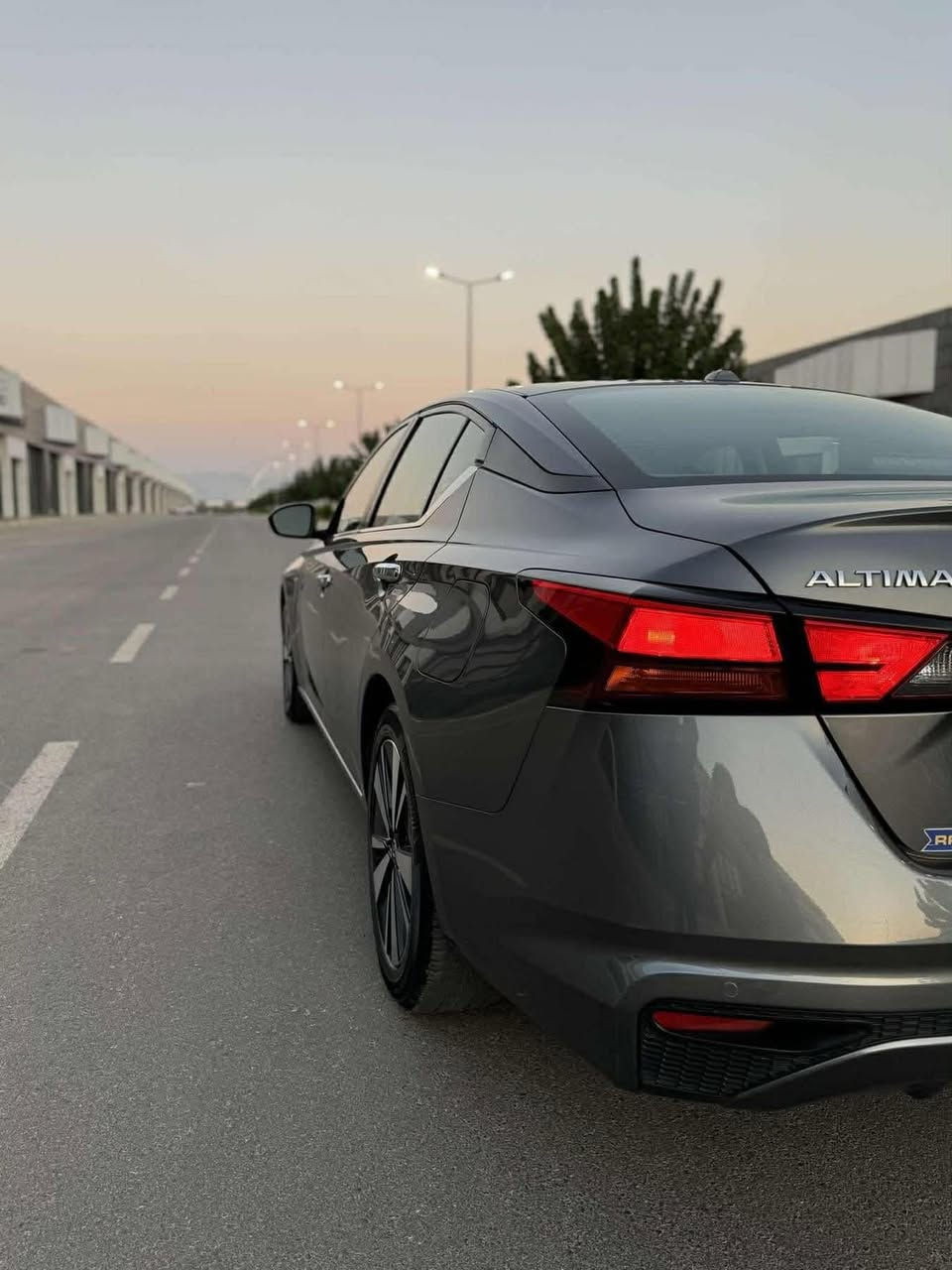 سلام عليكم 
مرخصة الادمن 
التيما 2021 
مواصفات SV
سياره جديده بمعنى الكلمه 
سنويه ورقم جديد بسمي 
ماشيه 80 الف ميل 
سياره مناقصها ربع دينار مسويلها سيرفس كامل 
تخم تاير جديد 
بلكات دسكات كوله جديد 
دوشمه دواخل جديده 
سياره عضمها اتخبل سياره كولش حلوه وممتعوبه 
سياره جاملغ مبدل بلاد وشبر صبغ بالبنيد دواخل مكفوله راديتراتها بلاديه 
ارباك برده صفحة السكن طاك والدركه الايرباكات مرجعها بلاد يعني مو مقاوم ومطفي الكلوب لا رجعت الايرباكات بمكانهن 
مكان السياره خانقين سعرها 158وبي مجال 
***********
