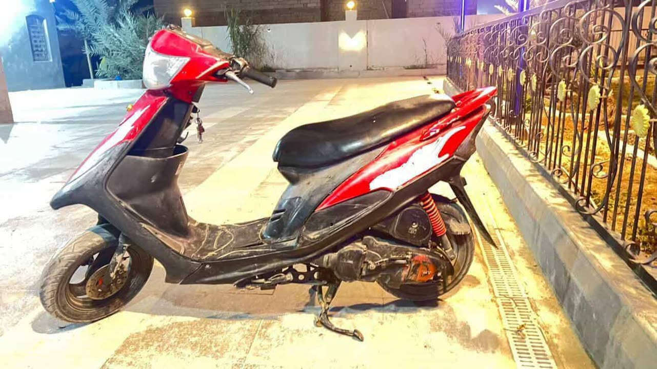 سلام عليكم ماكس عدله كفر بلاد لون مميز دراجه كله بلاد مابيه قطعه تجاري مختمه وي المكينه 19 ختم منفيسه وياه لايت بك لايت كله شغال بس السلف مايشتغل عوزه شخاطه الدراجه مفتوحه ولفات فقط سعره 550 وبيه مجال قليل مستعجل على بيعته مكاني ناصريه مركز بل صالحيه ***********
