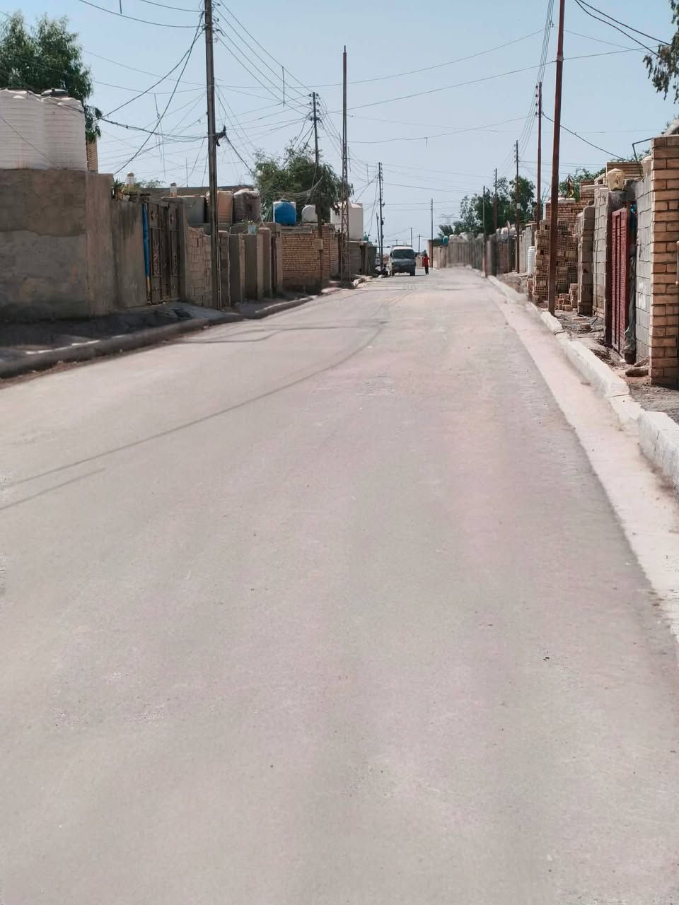 بيت البيع النهروان قريت عگيل الدوانم مقابيل بانزين خانه مباشرتن قريب على جامع المرتض مساحه البيت 300يتكون من غرف عدد 2    5×4.   هول 8×4. مطبخ 4×5.      استقبال 7×4.(ماء +كهرباء+تبليط جديد  + مجاري سطحيه)(24ساعه متوفر) +انترنيت +سحب ارقم والستفسار ***********
