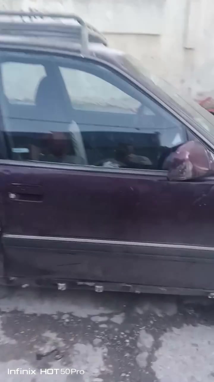 السلام عليكم اوميجا للبيع توماتيك حجم 20 محرك نفخ جير شرط بدون صبغ شرطه تحويل السعر 35 رقم الموبايل ***********
