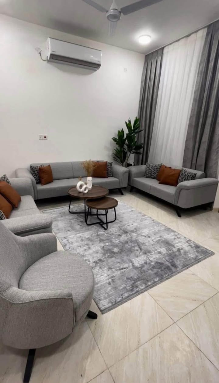 🏚️دار طابو زراعي سند 25 للبيع بناء حديث 2024 🏚️🏚️
. ((((🏢🏢🏢🏢 🧿🧿🧿)))) ⭕

الموقع / الحلــــة - حي الصحـة - قرب مدينة العاب المدهش فرع مطعم ابو صفاء الاول فرع جسر المشاة

المساحه / 100 متر طابقين

الواجهه / 10*10

التفاصيل / طابقين 

- الطابق الارضي  يحتوي ع غرفة نوم و صاله واستقبال و مطبخ  و صحيات 

- الطابق الثاني / يحتوي ع غرفتين نوم وصالة ومجمع صحيات 

للاستفســار الاتصــــــال علــــى الرقـم او واتسـاب

‏ ☎️ ‭***********‬ ☎️
