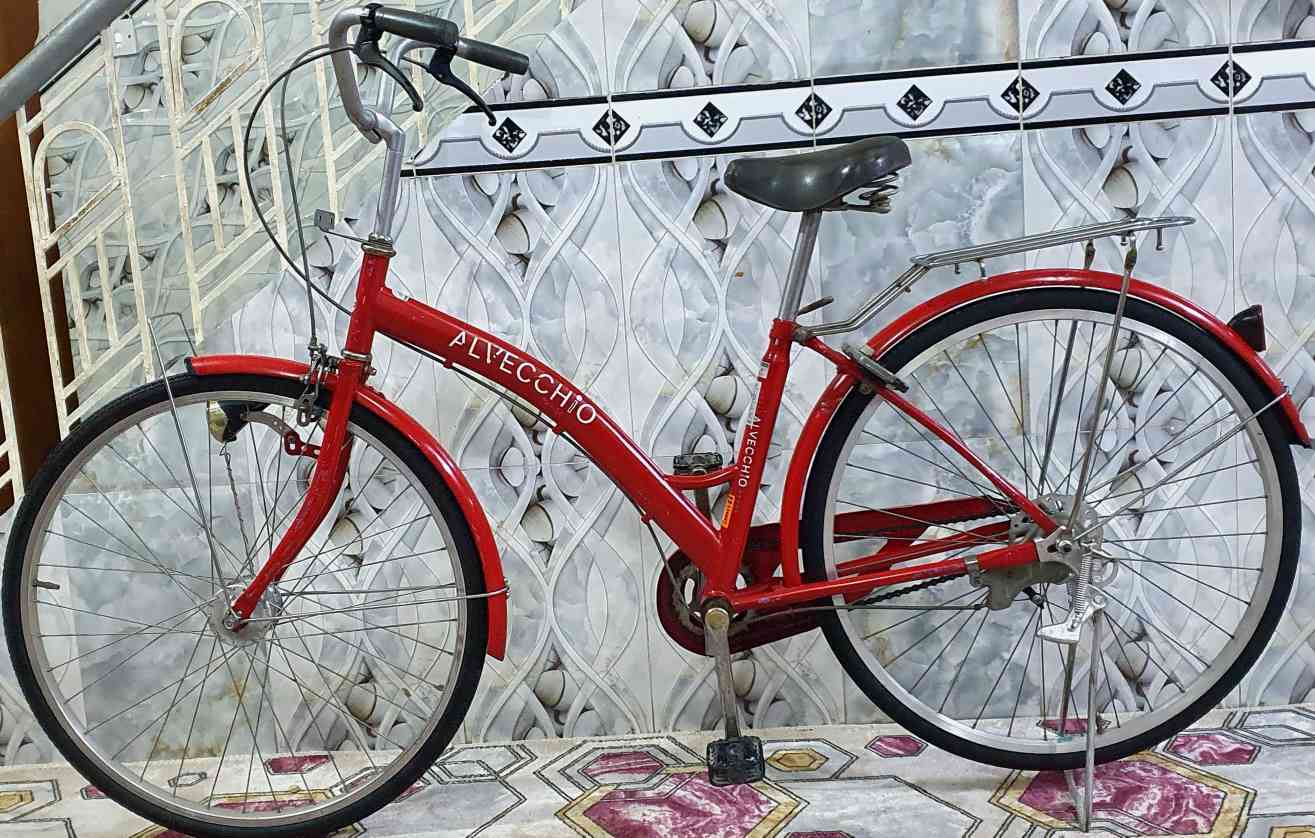 باسكل ياباني حجم 26 بريكات أمامي خلفي شغاله حساس لايت ثلجي شغال قفل وره شغال باسكل نضيف مال حاويه ولون مميز المكان ناصريه قضاء سوق الشيوخ  مركز السعر 90 
رقم الواتساب لتواصل *********** سوق الشيوخ, ذي قار
