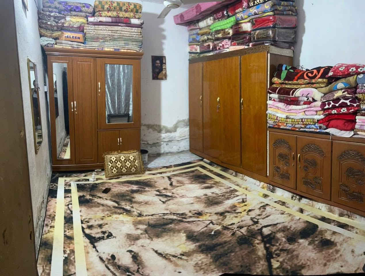 بيع مستعجل
عنوان حي الشهداء طابق واحد طارمه جبيره صحيات خارجيه مخزن جبير خارجي هول صاله مطبخ غرفه واستقبال سعر١٠٠  وبي مجال


**إذا كنت صاحب هذا الإعلان وتريد حذفه لأي سبب، رجاءا أرسل رسالة إلى الدعم الفني**