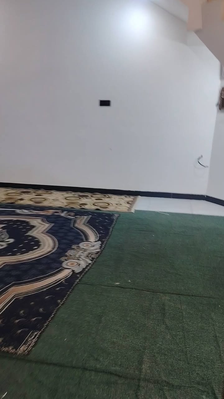 يالله بيت البيع المساحه مجمع بيتي الثاني  400متر طابق واحد شارع 15 سند حر بسم راعيه شغل جناي بي 4غرف نوم السعر خاص ***********وتساب وتصال 
***********
