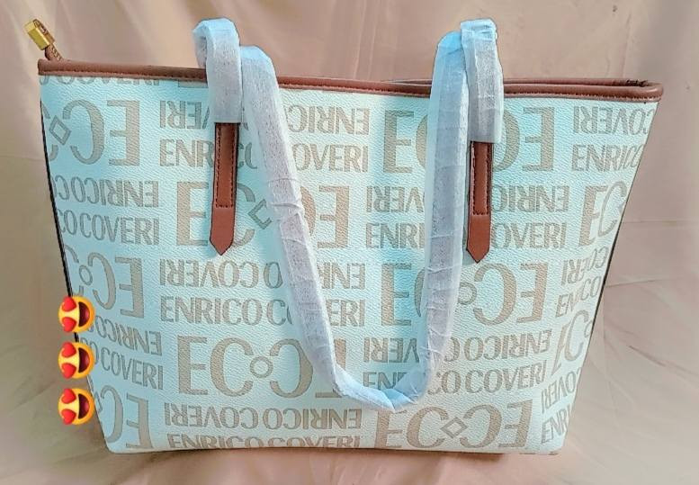 😊 مجموعة حقائب جوكي 😊
- "حقائب جوكي الأنيقة والعملية 😊 تناسب كل الأوقات"
- "جوكي، الجودة والتميز في كل حقيبة 😊
ملاحظة القياس والسعر موجود داخل الصوره
#حقائب_نسائيه_ماركات_عالميه_باحجام_مختلفه


**إذا كنت صاحب هذا الإعلان وتريد حذفه لأي سبب، رجاءا أرسل رسالة إلى الدعم الفني**