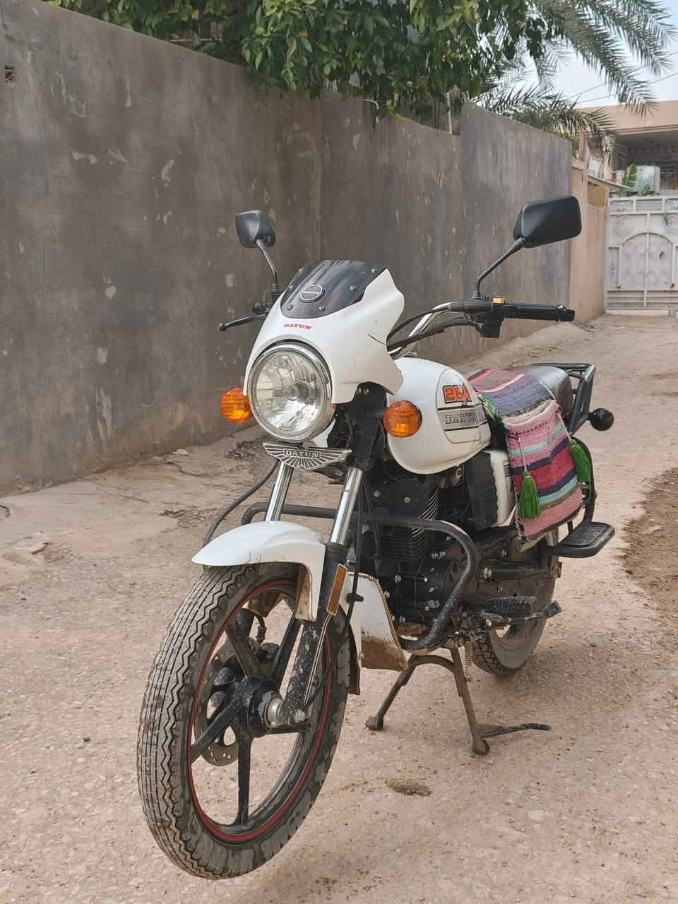 سلام عليكم دايوان للبيع موديل 24 مكفول كفاله عامه ماشي 11الف فقط مكاني ديالى الخالص سعر 1375 وبيه مجال اتصال ***********
