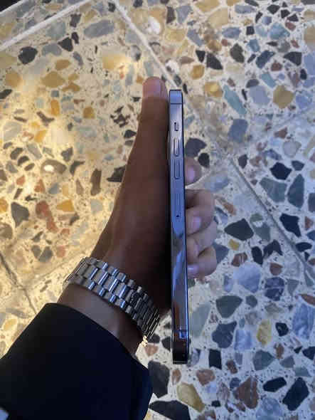 السلام عليكم ايفون 13 برو ماكس لون بحري الذاكره 256 مبدل بطاريه وبصمت الوجه وكفت بل تحديث بس تصلح فقط بدون ملحقات شرق اوسط العنوان بغداد القاهره السعر 525 وبي مجال للتصال ***********
