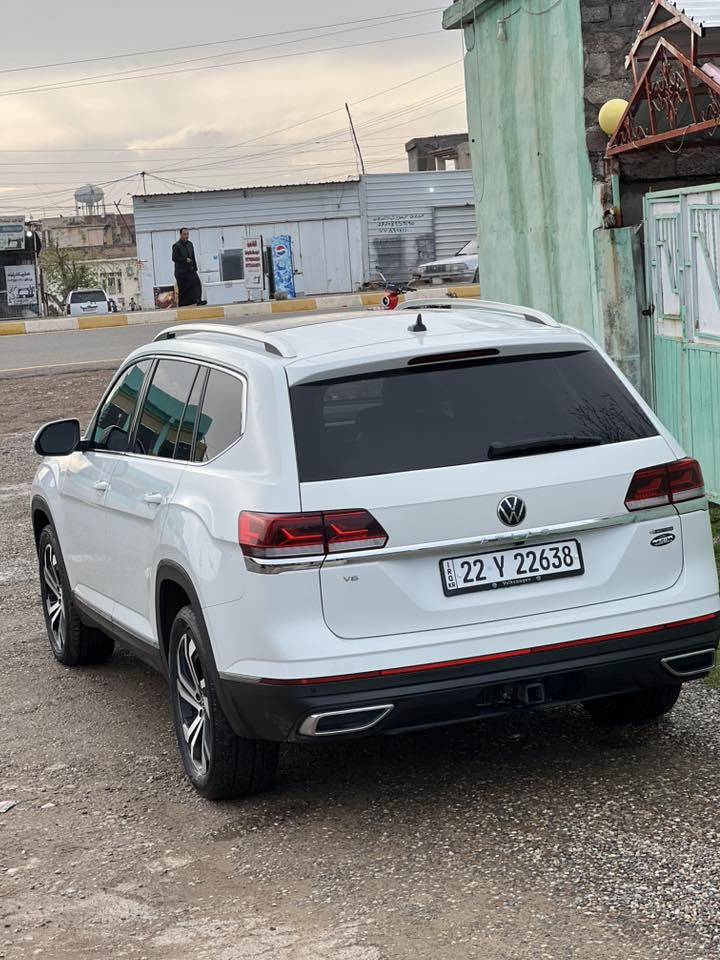 السلام  عليكم ورحمة الله وبركاته

‏‎‏‎        لـلـبـيع 

فولكس واگن اطلس — Volkswagen Atlas

‏الموديل           — 2023

فئة.                 — SE /4WD فول واحد على واحد للاخير

حجم المكينه   — 3600/ V6

‏‎‏‎اللون               — ابيض

‏‎‏‎المسافه المقطوعه — 20 ml

‏‎‏‎حاله السياره. — جاملق اصلي مبدل فقط بدون دواخل 

‏‎‏‎المواصفات 

‏‎‏‎- بصمة تشغيل 

‏‎‏‎- بصمة أبواب 

‏‎‏‎-تشغيل عن بعد 

‏‎‏‎-ترحيب عند الاقتراب 

‏‎‏‎-فتحة سقف بانوراما

-باج تضليل مدة سنه

‏‎‏‎- رادار جانبي 

- شاشه ديجتال 

-اشاره بالمرايه 

-حساس امامي خلفي 

-شحن وايرلس

-بردات خلفيه 

‏‎‏‎-رادار امامي 

‏‎- رادار خلفي 

‏‎‏‎- شاشه كبيره تدعم نظام الأبل كار باي ونظام الاندرويد 

‏‎-تدفئة ستيرن

-كشنات جلد

‏‎-اوتو هولد 

‏‎-اوتو ستوب 

‏‎-هندبريك بصمه 

‏‎-٧وضعيات قياده 

‏‎‏‎-كشنات تدفئة 

‏‎‏‎- ستيرن بحركه كهربائيه 

‏‎‏‎- تبريد مركزي 

‏‎‏‎- بگ لايت LED 

‏‎-صندوق كهربائي 

‏‎‏‎-كرسي السايق بحركة كهربائيه 

‏‎‏‎-تحكم ستيرن جهتين 

‏‎‏‎-تحديد سرعه 

‏‎‏‎-مانع انزلاق 

‏‎‏‎-ليد نهاري

‏‎‏‎-كامره خلفيه دواره 

‏‎‏‎باقي المواصفات المعروفه 

‏‎‏‎السعر            — 295 ورقه

‏‎‏‎رقم السياره    — أربيل قبل شهر رقمتها باسمي

‏‎‏‎للأستفسار.   ***********

