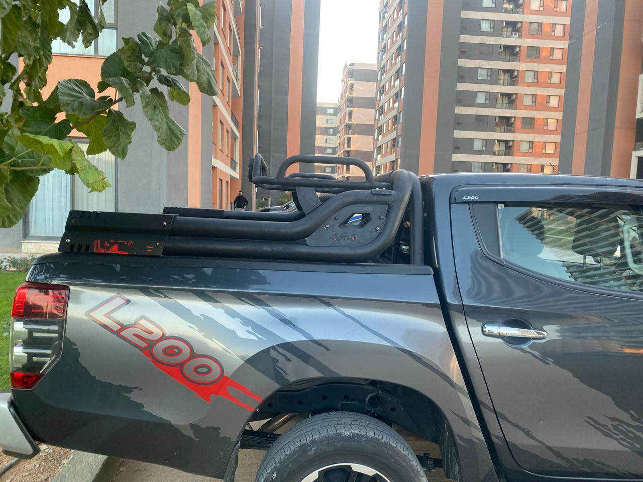 السلام عليكم متسوبيشي L200 موديل 2023 رقم اربيل سنويه باسمي مكفوله كفاله عامه لون نفطي السياره فور ويل مكاني بغداد وهذا رقمي *********** متواجد واتساب 

ماشيه ٣٨ الف السياره كير عادي بنزين 

بيع فقط بغداد, العراق
