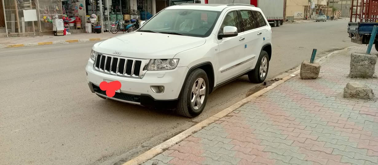 جيب كراند شيروكي 2013 لمتد خليجي Vip رقم بغداد  جديده خير من الله اتصال *********** واتس اب ***********
