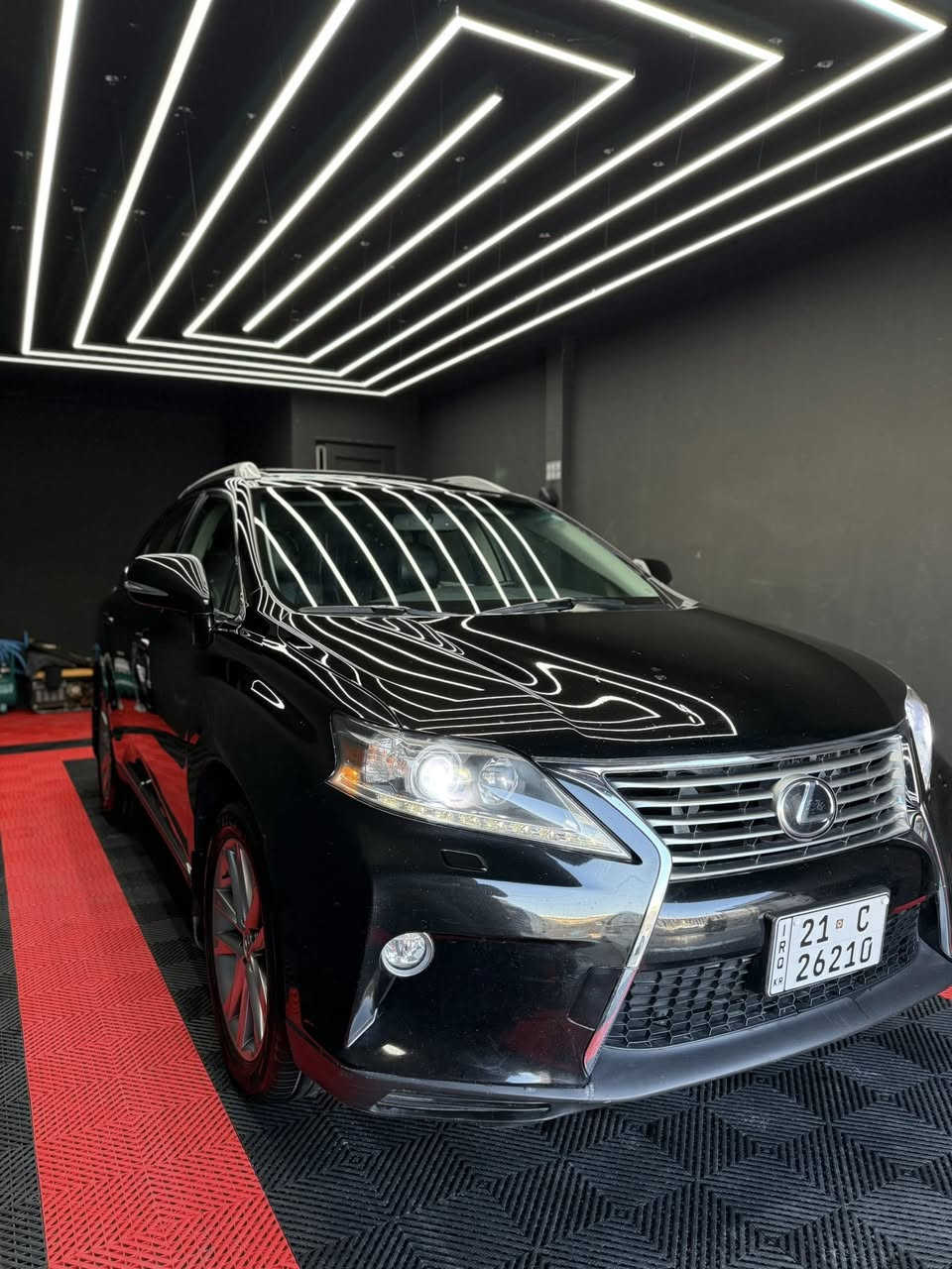 السلام عليكم لكزز موديل ٢٠١٥  لبيع  RX350 كلين تايتل بدون صبوخ    فوول مواصافات سعر ٢٣٠$ مجال عنوان السلمانية  
***********
