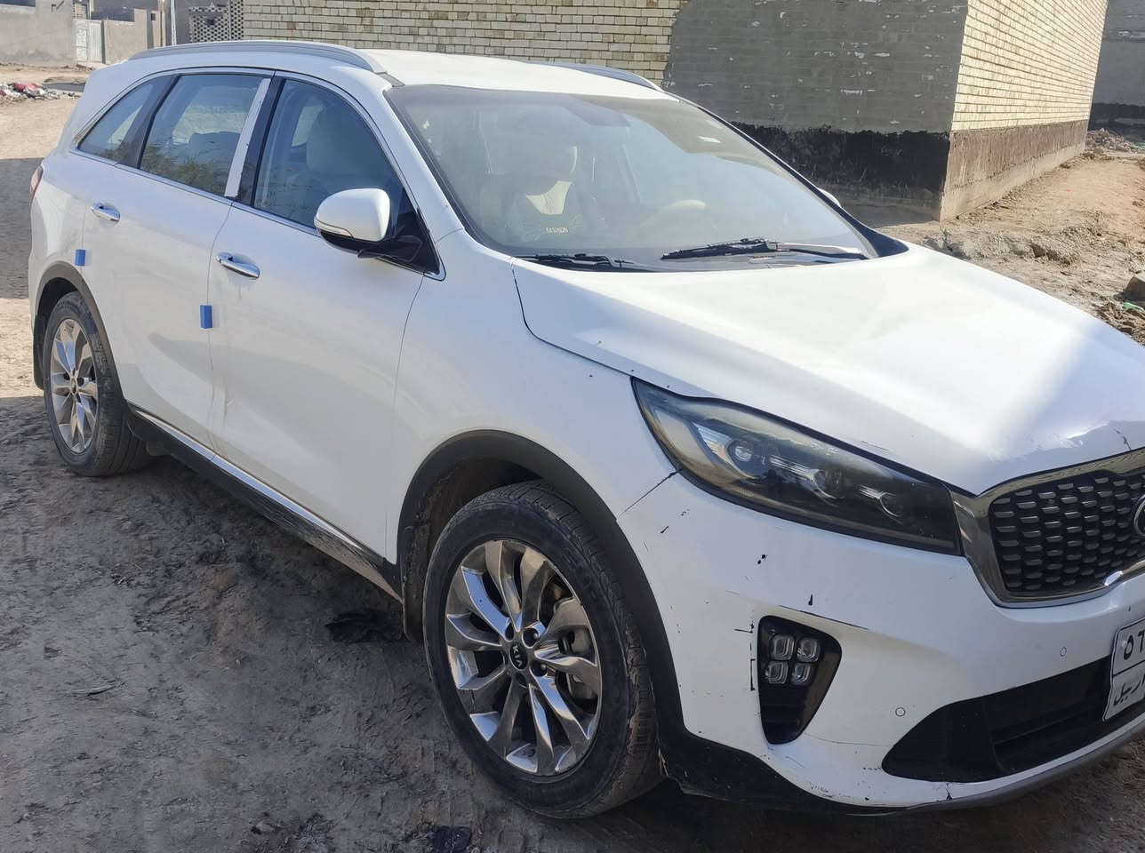 السلام عليكم سورنته مديل20 نظيفه كلش من كير ومكينه وحداديه وتايرات جدد دواخلهاجديده بس بيها طخات بسيطه اليحب يتواصل على الرقم المذكور ***********
