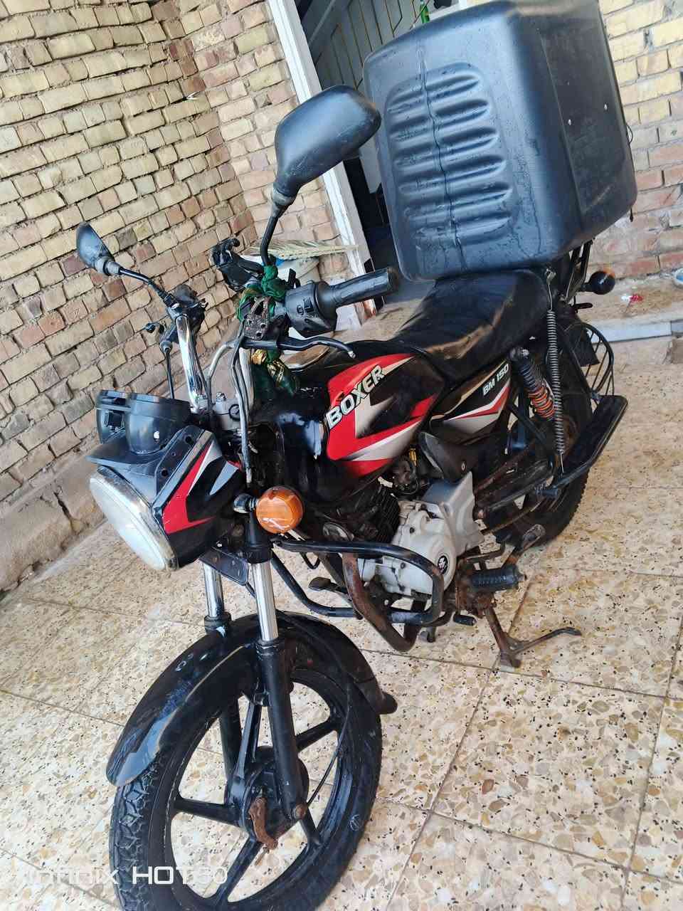 دراجه بوكسر موديل 19
رقم وسنويه بغداد المعامل الحسينيه 
للاستفسار الاتصال ***********
واتساب ***********
