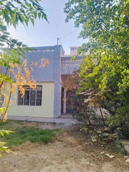 بيت للأيجار المساحة 500متر
مكان البيت في بعقوبة التحرير حي الاوقاف مقابل معهد الفنون الجميلة مجاور شارع المدارس البيت يرهم لعائله و يرهم لمكتب و يرهم لمخزن و يرهم لروضه أو لمدرسة فيه كراج يتسع ثلاث سيارات وحديقه و7غرف 
للتواصل: ***********
