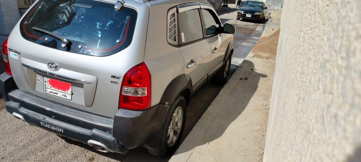 سيارة Tucson(توسان) 2009 محرك 4V وارد خليجي اوتماتيك سيارة بحاله جيدة كما مبين بالصور  اقتصاديه جداً..داخل نضيف شاشة كامره تبريد ممتاز 💨❄️

السعر 110$قفل

السيارة موجوده بالفلوجة بأسمي شرط التحويل

للأستفسار اتصال على ارقام تاليه :-***********
***********
