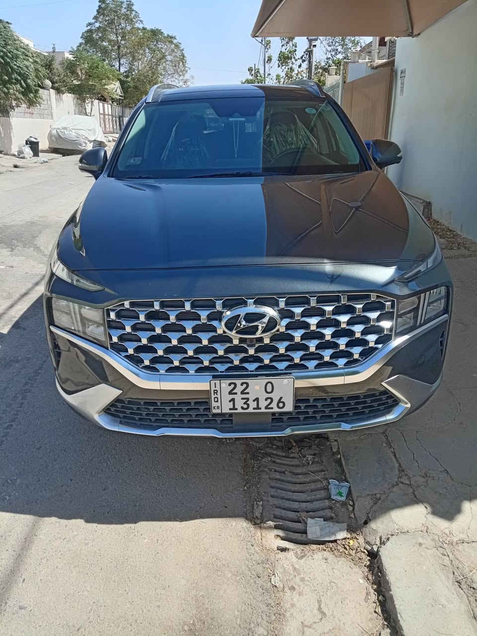 السلام عليكم سنتافي ٢٣ فول الفول وارد السياره جديده لوك اني مستوردها حادثها طخه بسيطه بل جاملغ الأيمن فقط الباقي كفاله عامه وصورة الحادث مرفقه بل منشور ماشيه ٣٣ ألف رقمها أربيل باسمي سعرها ٢٢٥ وبيها مجال قليل اخوان كلشي اكو بل سوك السياره تتقيم عل حسب النضافه والحادث  مكان السياره أربيل للاتصال *********** أتصال *********** واتساب
