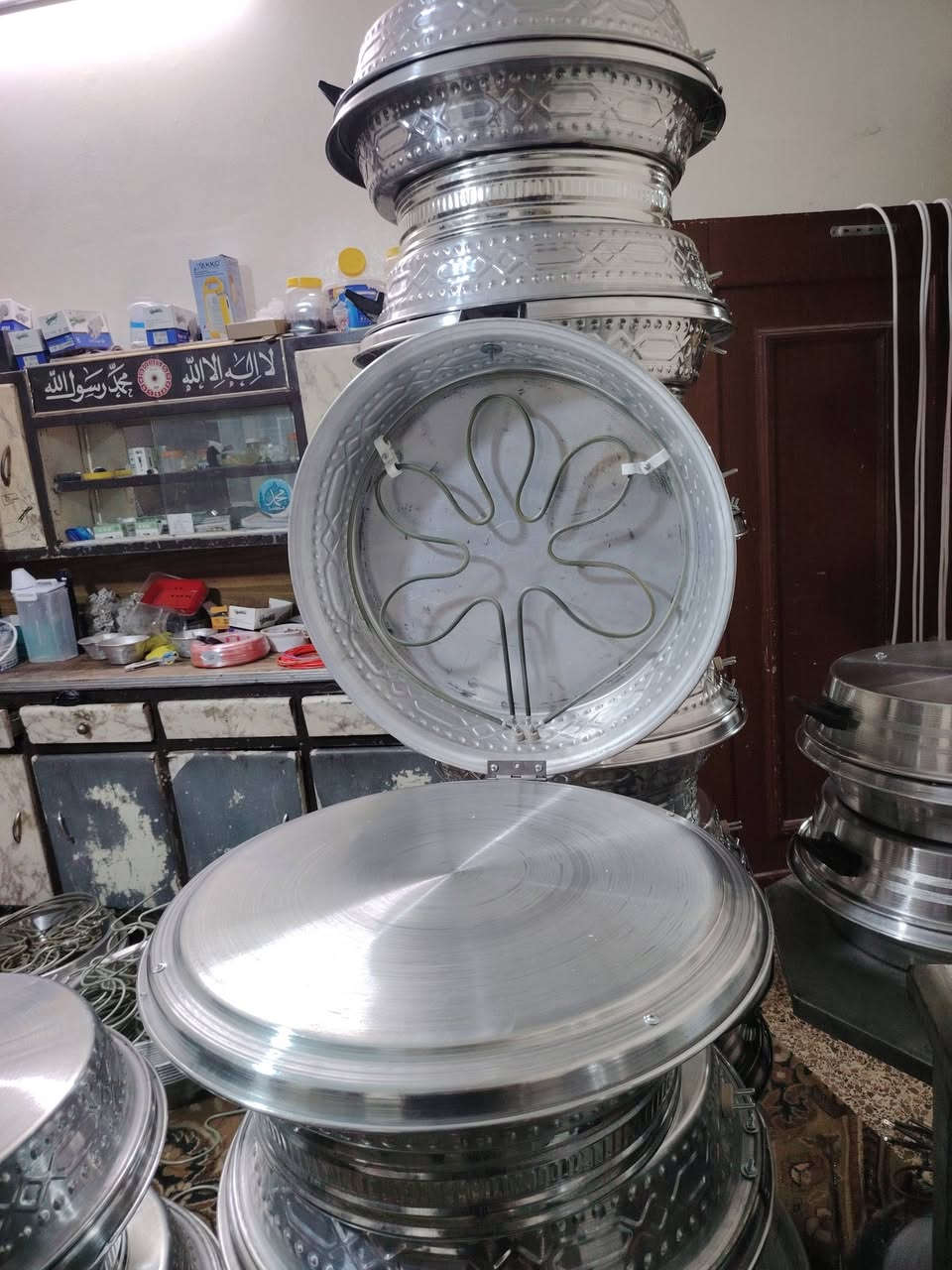 تنور النقشة السوري من معمل⚡ البرق⚡ للتناير⚡ الكهربائية ⚡الحجم الكبير الشبح قياس  55 cm 📏
 وزنو 3 كيلوات  دبل هيتر
 الهيترات تركي شرط☑️
ضمان لمدة شهر كامل للهيترات ☑️
السعر 30 الف
 وتوصيل مجاني 🚛 لجميع المحافظات العراقية 🇮🇶
ملاحضة (الواير ما يشغل تنور )
الرجاء عدم تشغيل تنور وهو فارغ لان هذا دبل هيتر ما تحتاج يحما مثل تنور عادي الخبز عليه مباشرة
واتساب 📞 ***********
واتساب 📞 ***********
