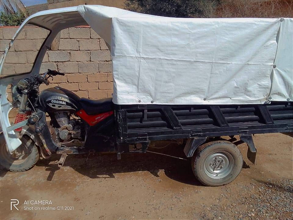 السلام عليكم
يوجد ستوته بعيرة للبيع 
 كهربائيات كلها شغالة
بيها منافيس
للاستفسار الاتصال على الرقم التالي
***********
