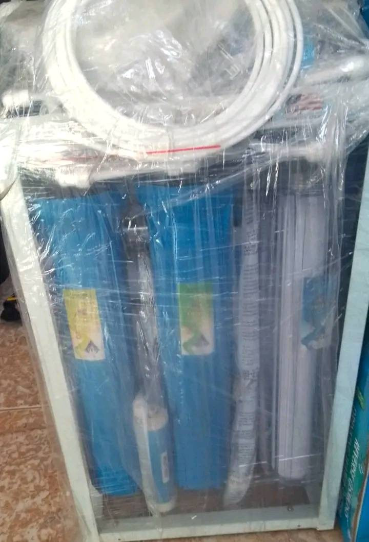 تم نصب فلتر ثلاث مراحل رئيس للشقة 
ضد الاملاح وكلور وروائح 
صالح للطبخ100%100
نعمل جميع انواع فلاترداخليه


**إذا كنت صاحب هذا الإعلان وتريد حذفه لأي سبب، رجاءا أرسل رسالة إلى الدعم الفني**