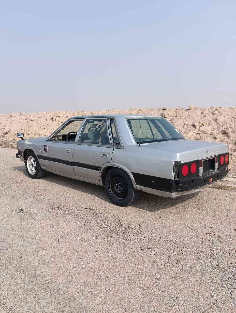 السلام عليكم للبيع نيسان لوريل موديل 85 رقم مثنى أ مشروع وطني باسمي سنوية لل27  حدادة جديدة فارغة بدون مكينة وكير سعر 15 ورقة وبيها مجال بسيط 
***********
