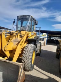 كوماتسو ١٠٠ • كوماتسو ٢٠٠ • كاوسكي ٦٥