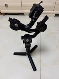 🎥 DJI RS 2 (Ronin RS2) نظيف جداً، استخدام شخصي، بحالة ممتازة جداً.  ✅ ...