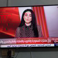 شاشه حجم 43 للبيع  فريش صارله شهرين من ماخذها  سعره 125 لل إستفسار  ال...