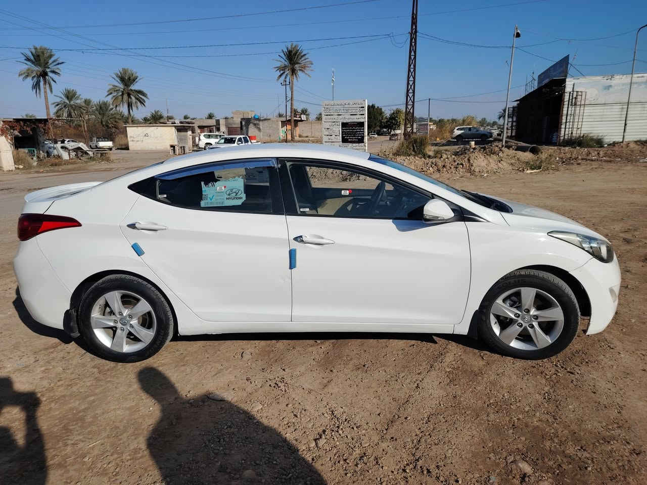 سلام عليكم النترا للبيع موديل 2012 رقم بغداد سنويه لحد 27 تحويل ثاني يوم جاملوق بي اقل شبرين صبغ الباب وره السايق مصبوغ سعر 105 بيه مجال ***********
