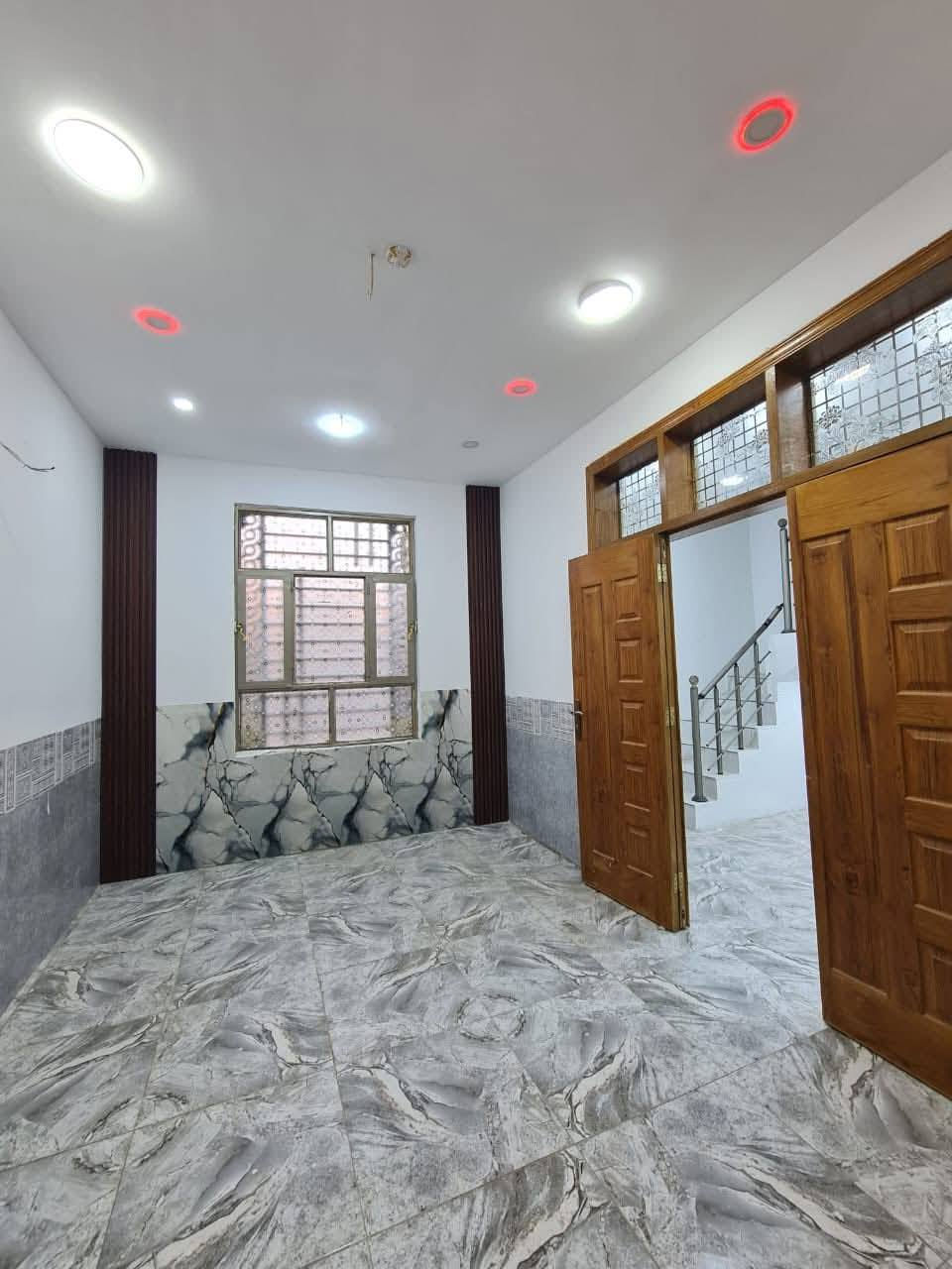 دار للبيع طابو صرف مساحه ١٤٠م واجهه ٧م حي الفرات ***********
