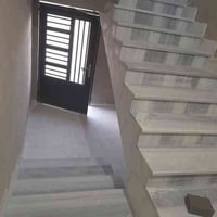 خلفه سيراميك وبورسلين متفرغ شغل درجه اولى ٠٧٧٧٤٨٠٦٠١٠