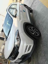 السلام عَليكم  دونغ فينغ كلوري 560 7 راكب  للبيع فول مواصَفات Vip سيار...