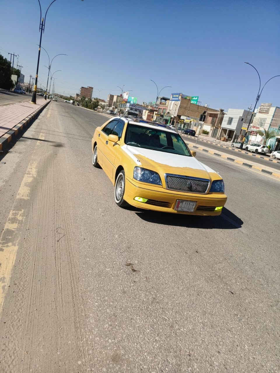 سلام عليكم ملكه مديل 2003 السياره مفحوصه وجاهزه باقي بس فلوس الرقم كير محرك حداديه كفاله رقم كركوك السياره دكمتين دواخل جدد السياره جاهزه محركهD4الصغير مكان السياره نجف سعره70 وبيه مجال ***********
