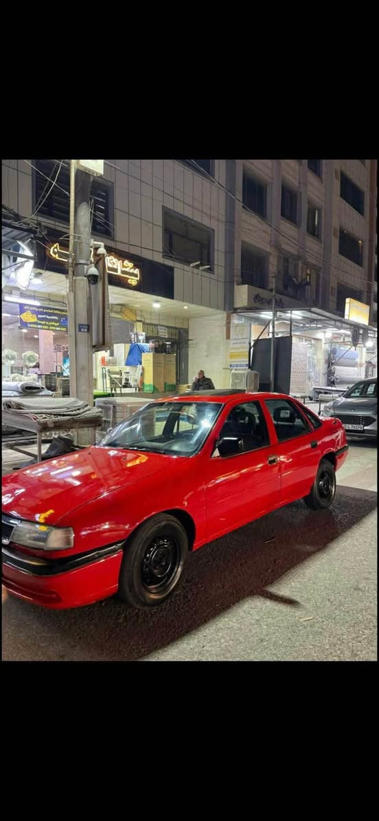 موديل 1993سةحر36
سارةكةحامةلؤجواني
جةمپئ كي خفيفي دواوةي هةية 
وةرگةرا برانةوة بةشةرت سيارةكة سةنةويوژينگةي نوئ ية سيارةكة
سلايت
فول ماسةفاتي
رقم تةلةفؤن وةتساپ *********** أربيل, العراق
