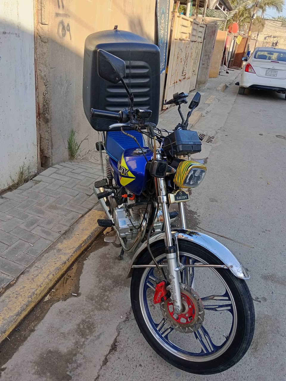 السلام عليكم
شباب دراجة سونك موديل 2023
دراجة تخبل مثل ماموضح بل صور والفيديو
السعر 600وبيها مجال الدراجة أوراق كاملة 
المكان العبيدي قرب مدرسة العابد رقم الهاتف 
 ***********
