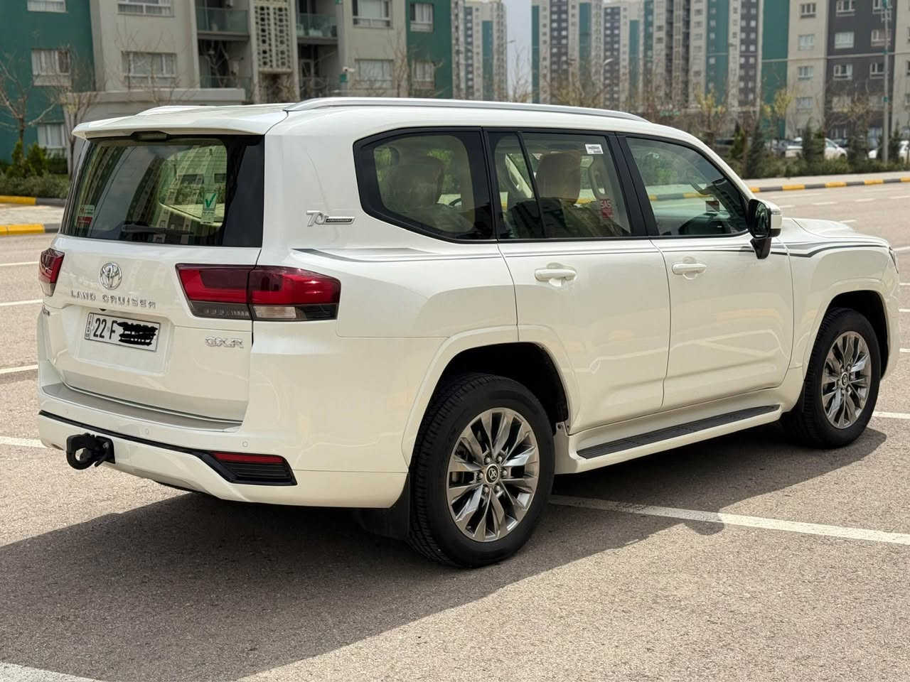 تويتا لاندكروز‏ ساز  _GXR
اخت زيرو  ٥٧،٠٠٠كم ماشية
تنفس طبيعى محرك مرغوب
 ساز باب اول
ارخص سعر بكل سوق

 ملاحظه سياره بدون مراوس
تويتا لاندكروز موديل (٢٠٢٢)  
سياره زيرو شريكه ساز باب اولا
سياره مواصفات (GXR)
سياره (٣) شاشات _ (٦) سلندر تنفص تبيعي _ 
مكفول كفاله عامه دعاميه لي دعاميه مكفول بدون صبغ بدون بارد بدون شخط 

سياره گير محرك بشرت مامفتوح كل بشرت

4 اطارات و ويل جديد شريكه 
سياره داخل بيجي كوشنات جلد
كامل غراضات موجود (٢) بصمه موجود

مواصفات سياره 
(كوشنات جلد _ شغال عن بعد
_ كاميرا _ كوشنات تدفيه _ 
٣ شاشات بيلادي _ وايرليس شحن _   نيظام eco _ سلايت _ النزلاق _ثلاجه _ زينون _ حساسيه الديك المؤخره مرايات _)

• نظافه ١٠٠٪ كامل سيرڤس بدون نقص و

مكان سليمانيه
رقم صاحب سيارة *********** شمشمل, السليمانية
