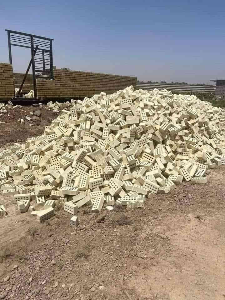 > 📢 بشرى سارة لأهلنا الكرام!
نزلت تخفيضات كبيرة على أسعار الطابوق الجمهوري 💥
الأسعار تختلف حسب الموقع، بس إنت اذكر مكانك وراح توصلك التفاصيل فورًا ✅
لا تضيع الفرصة، الطابوق الجمهوري معروف بالجودة والمتانة، وسعرو اليوم غير 🔥
للاتصال والاستفسار:
*********** واتساب 📞 
***********  واتساب ☎️
الطابوق الجمهوري… تبني بيه وتنام مرتاح! 🧱
