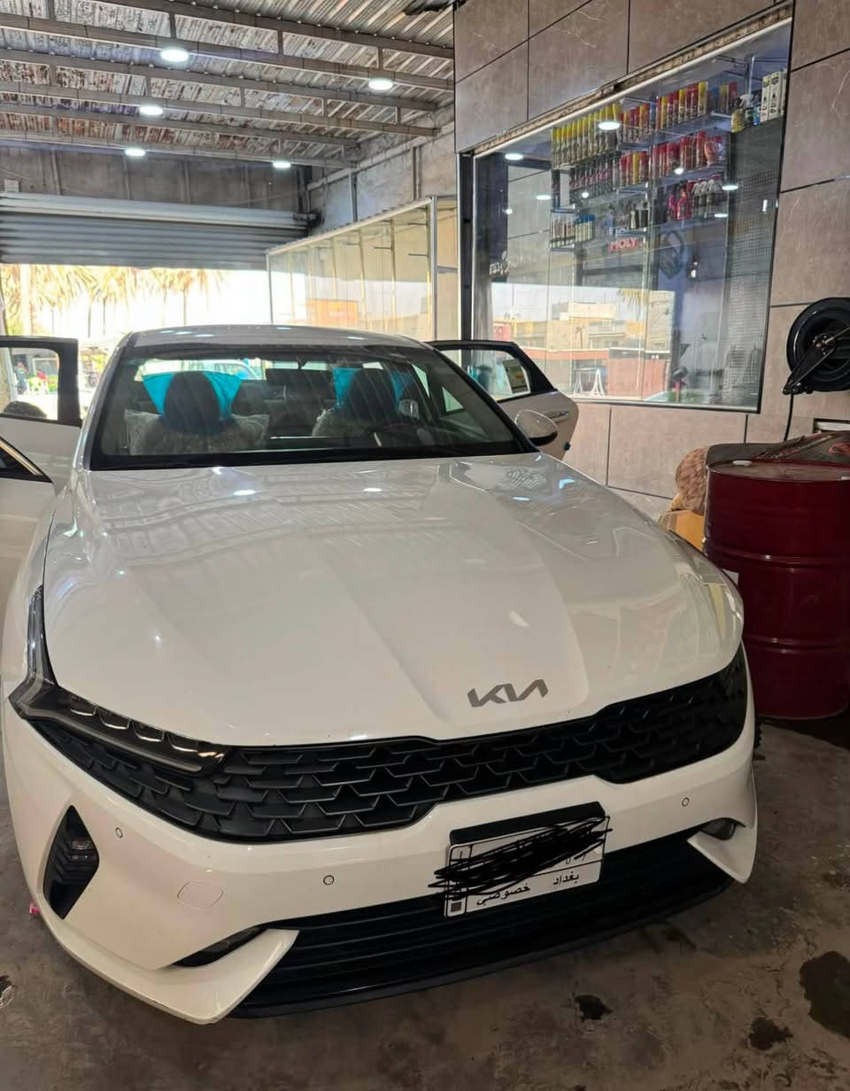 K5 2022 خليجي
محرك 2000دوش 
مري شفط تشغيل عن بعد 
كشن السايق كهرباء 
كشنات قماش قطعتين تبريد 
كاميره خلفي مثبت سرعه
السياره كفاله عدا رصعه بالباب وبيها بارد مقدار اصبعين بالجملغ الخلفي وبيها ٣ حالوبات بلقماره
رقم بغداد باسمي

*********** واتساب والخاص مفتوح
