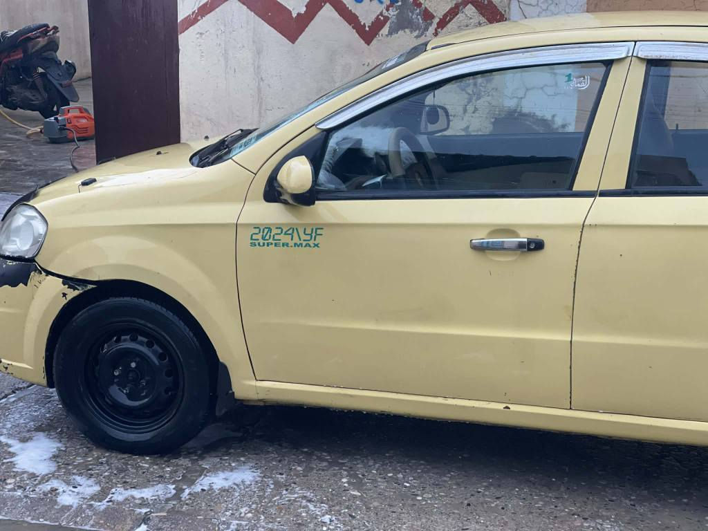 افيو موديل 2009 رقم احمر
عليها هيئة على المشتري كابون بيها محرك جديد صارله 10 من شديته باقي التفاصيل اتصل على الرقم ***********
