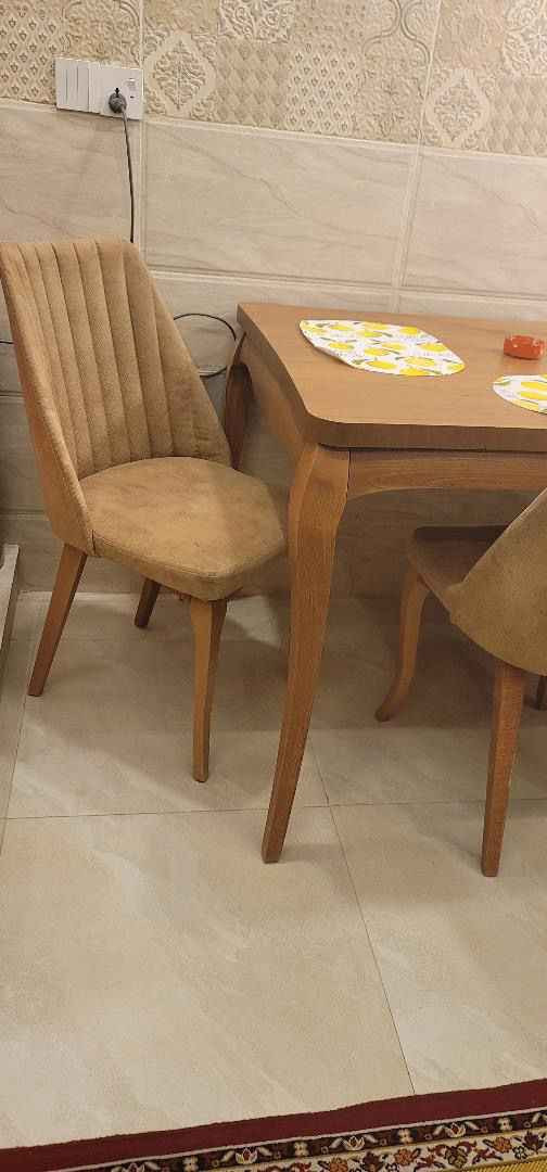 ميز طعام زان  ثقيل
نضيف اخو جديد استعمال قليل ٤ كراسي
نضافته 💯💯
  السعر ٢٥٠ قفل
العنوان بغداد العبيدي
هاتف *********** بغداد, العراق
