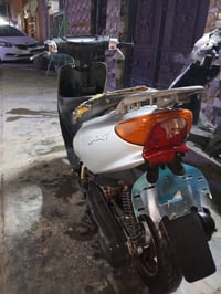 دراجه عصفوريه طافيه سعرها ٧٥ وبيه مجال المكان جميلة 07739692331