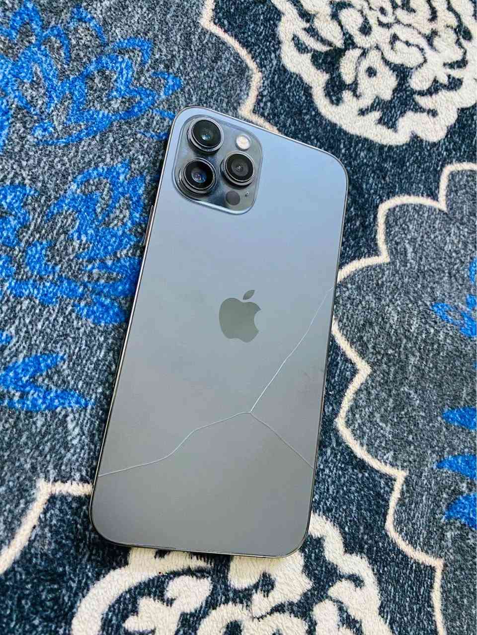 ايفون12برو ماكس 5gجهاز مابي اي عيب فقط  امبدل بورد الجهاز كله بلادي للامانه 256كيكه بطاريه82بلادي وفيس ايدي واكف يحتاجله برمجه للبيع او مراوس مكاني كركوك*********** كركوك, العراق
