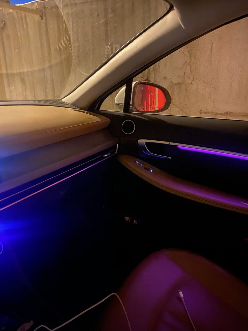 سوناتا موديل ٢٠٢٤ هايبرد خليجي ماشيه ٤٠ الف كيلو  فول سعر ٢٣٥ وبيها مجال بسيط  ***********
