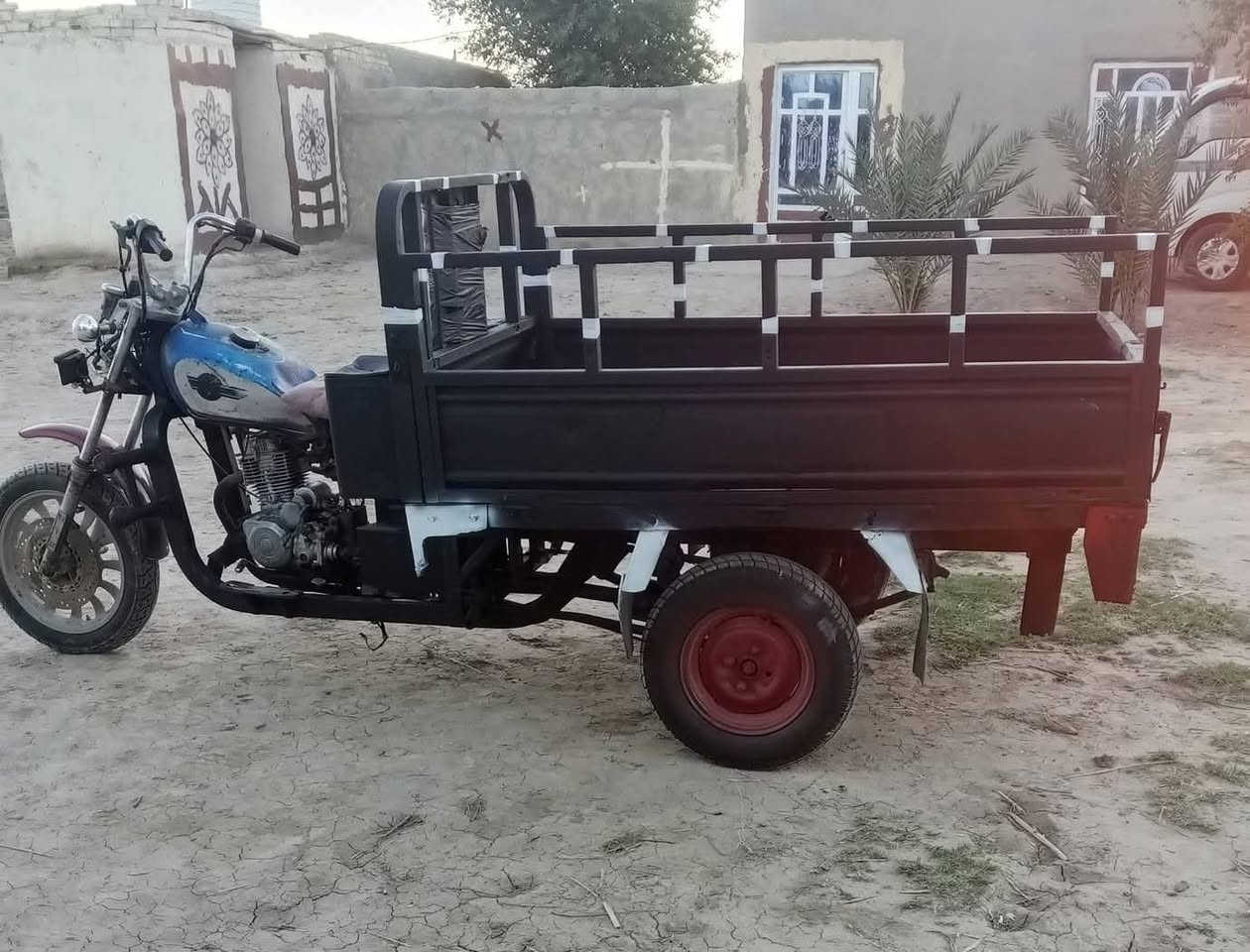 سلام عليكم ستوته البيع متيار موديل 2011 وراق صولي شرط الصولي كهربائيات كله شغاله محرك جديد تخم تاير جديد شاصي مكفول مكاني بابل تصل آبيك خير ودلل ***********
