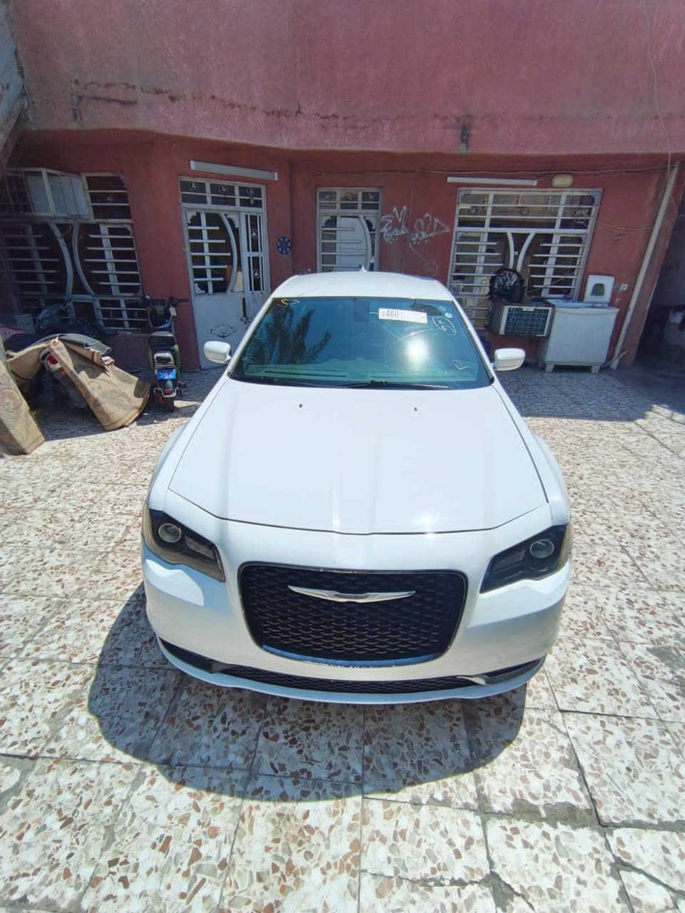 سلام عليكم
كرايسلر أوباما 300 S

  _مديل 2019

لون ابيض قماره حديد 

 دخول جديد كتاب ضباط متقاعد

ملاحضه 👈 السياره مرقم بغداد تحويل ثاني يوم👉❤️

:((حادث السياره كما موضح بل صور جاملغ الأيمن الأماني ول أيسر بارد قليل فقط بدون ايرباك. مكينه كير اكسل مكفول)). 

المحرك : V6 3.6

المواصفات :

* بلوجكتر امامي LED

* ويل قياس 20 أنج .

* شاشه كبيرة مع نظام ملاحة نفكيشن GPS .

* داخل جلد ختم S اسود

* مقاعد أمامية كهربائية عدد 2 .

* مقاعد أمامية تبريد وتدفئة .

* تشغيل عن بعد .

* تدفئة ستيرن .

* محدد سرعة .

* تلفون بلوتوث .

* كاميرا خلفية دواره. 

* مرايا متحسسة للاضاءة العالية .

* كير ماوس شفتات ستيرن

* داخل سياره لون اسود .

:((حادث السياره كما موضح بل صور جاملغ الأيمن الأماني ول أيسر بارد قليل فقط بدون ايرباك. مكينه كير اكسل مكفول)).

مكان السياره بغداد

السعر اتصل ودلل

للستفسار ***********
