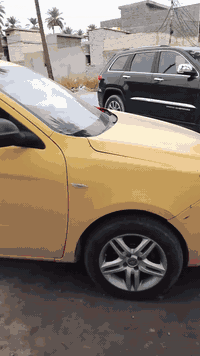 فاو اولي موديل 15 سياره جديده ومابيها اي نقص غاز وبانزين مكينه كير جدي...