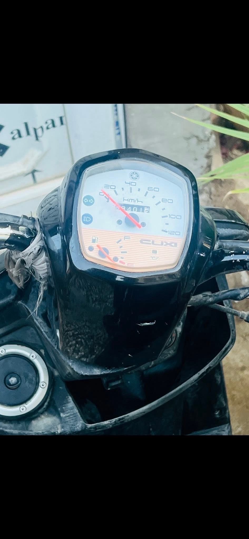 سلام عليكم دراجه بوليس منزلها من رمبة اوراقه كامله  مجفتها  مره وحده ع أيدي سلف رياضي فول دراجه نظيفه مكاني الدوره حي الصحه  550 لحد يكسر بسعرها ومو شراي لا يجيني ويراسل ***********