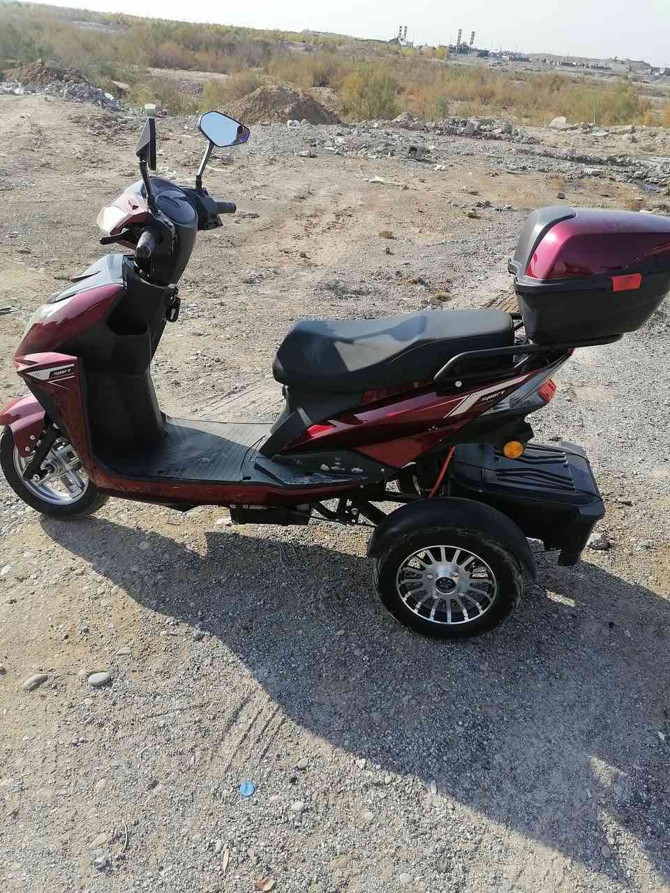 سكنز موديل 2025 خمس بطاريات دبل بصمه تمشيك 60 كيلو الشحنه الواحده بيع او مراوس بستوته دايوان ***********
