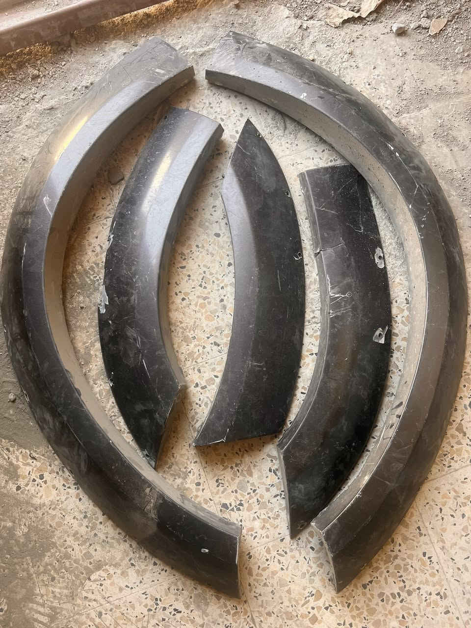 السلام عليكم شباب دعاميات ونفخات وايت بدي لبيع مكان بغداد السعر 100 رقم الهاتف ***********
